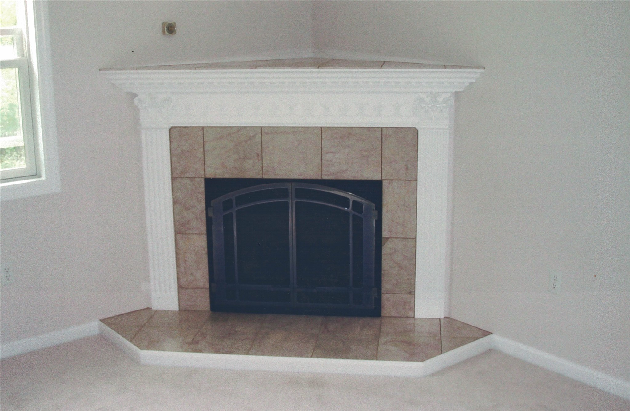 Hearth and Mantle Detail